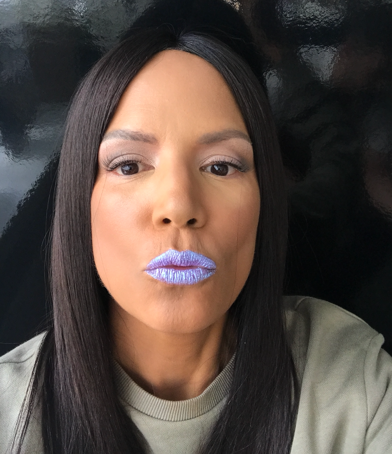 Illustration for article titled Crushing It Like a Diamond: How to Work Holographic Lip Gloss